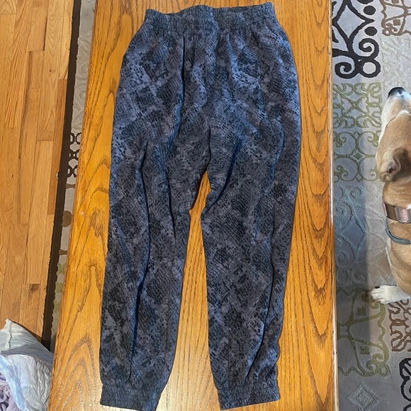 PINK Victoria's Secret Pants - Victoria’s Secret PINK gray joggers. Size medium.